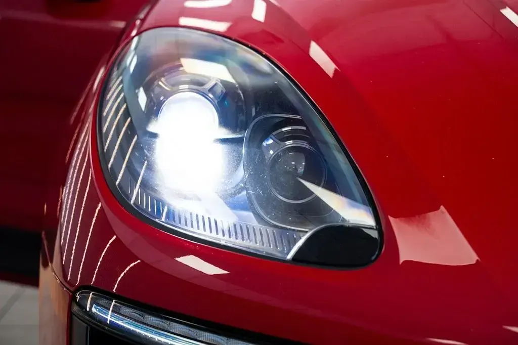 Used Porsche Macan GTS 360 HP (264 kW) 2016 Red SUV