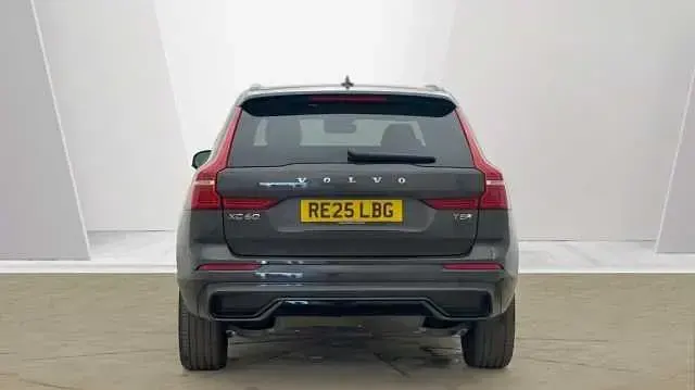 Usado Volvo XC60 Ultra 455 CV (334 kW) 2025 Gris SUV