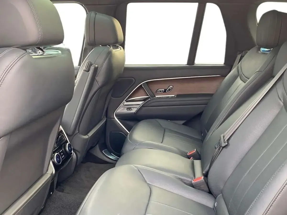 Gebraucht Land Rover Range Rover Autobiography 530 PS (389 kW) 2022 Grün SUV