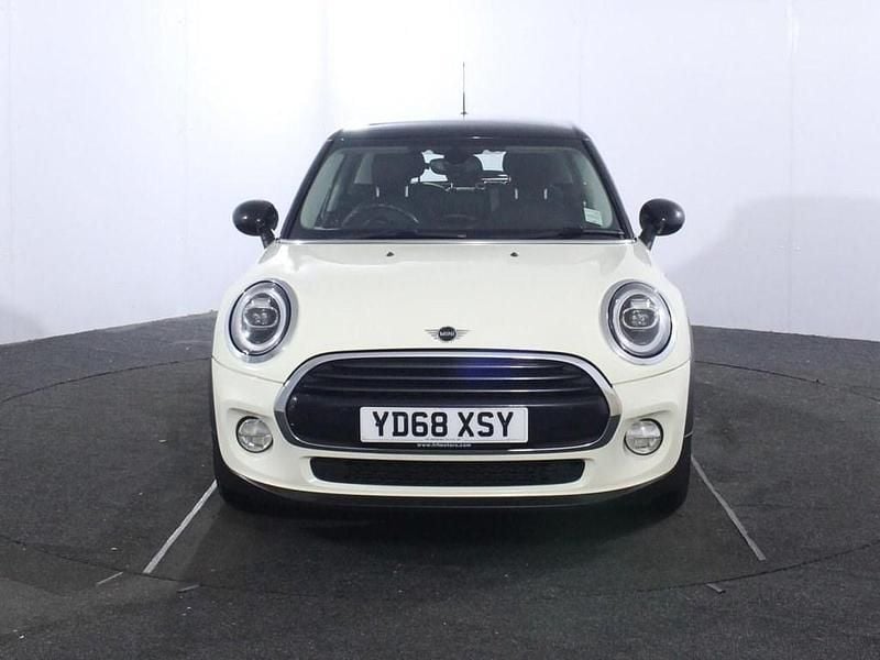 Used Mini Cooper Hatch 136 HP (100 kW) 2018 White Hatchback