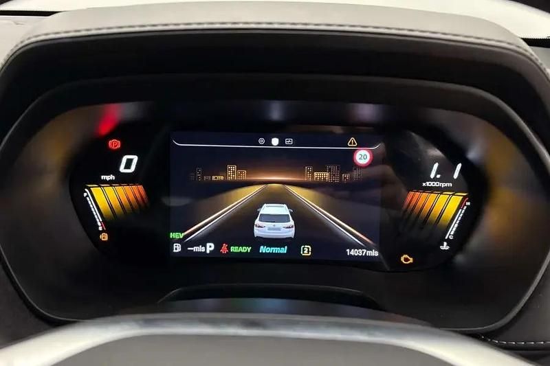 Used MG ZS Trophy 196 HP (144 kW) 2024 Metallic  black pearl SUV