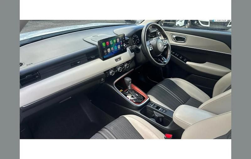 Used Honda HR-V Advance 131 HP (96 kW) 2023 White SUV