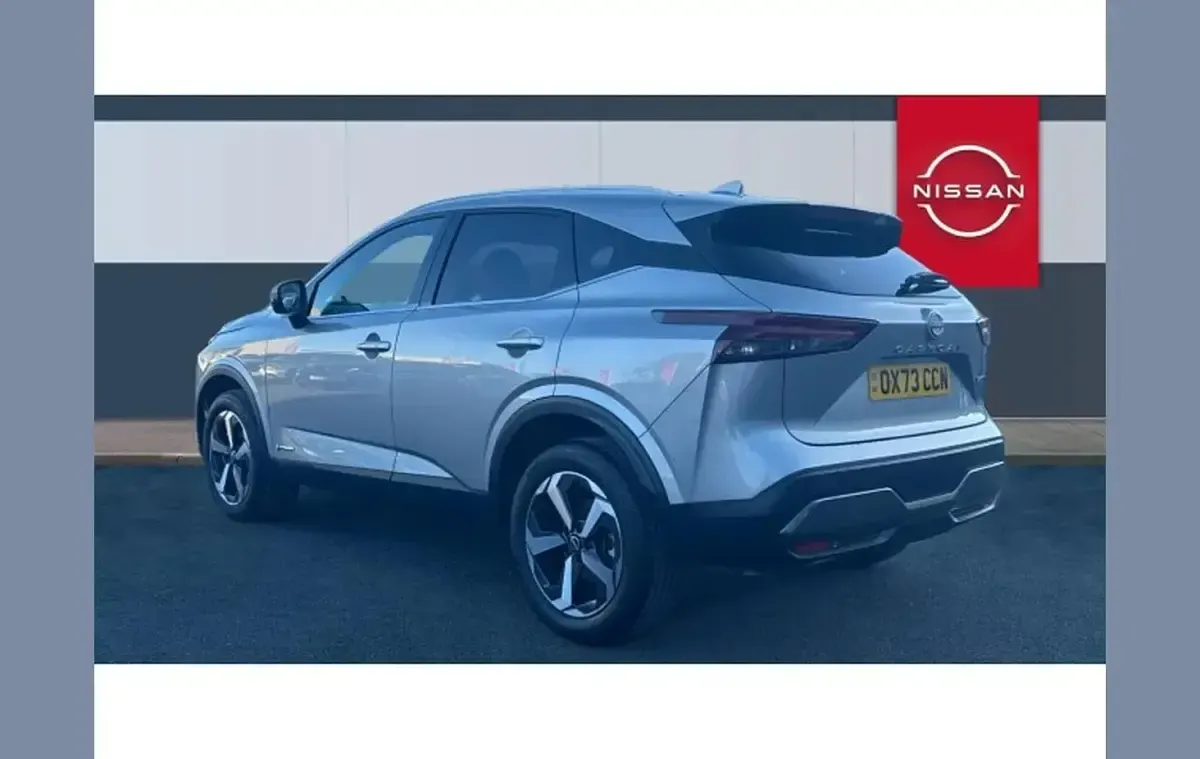 Used Nissan Qashqai N-Connecta 190 HP (139 kW) 2023 Silver SUV