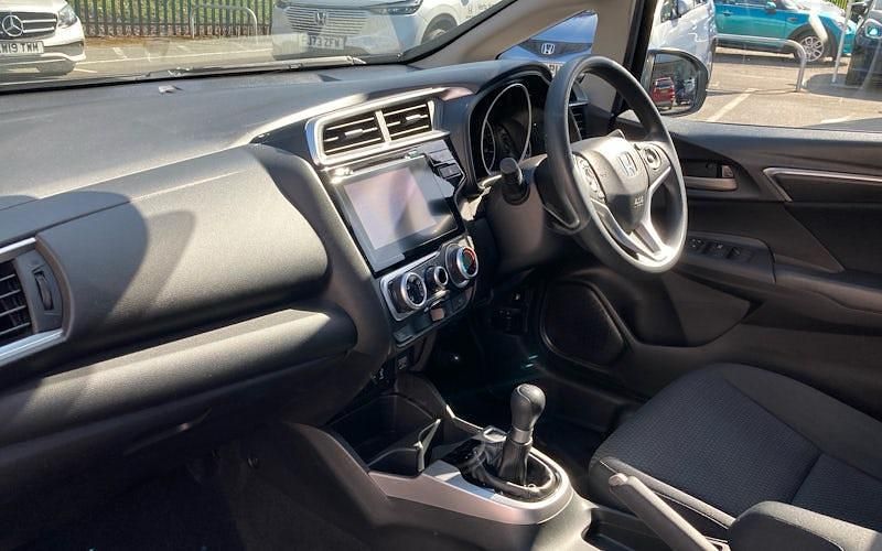 Used Honda Jazz SE 102 HP (75 kW) 2020 Hatchback