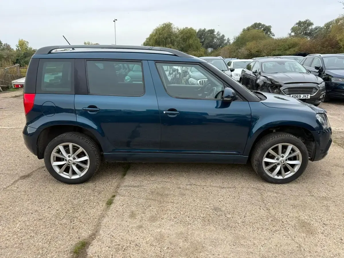 Used Skoda 110 R 110 HP (80 kW) 2015 Blue Hatchback