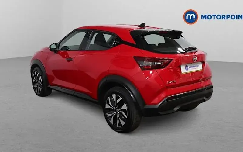 Second-hand Nissan Juke Acenta Premium 114 CP (83 kW) 2025 Roșu SUV