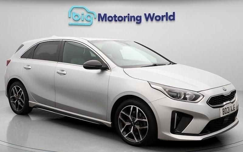 Used 2024 Kia Ceed GT-Line Hatchback | £15,600 (Good price) - Image 1/4