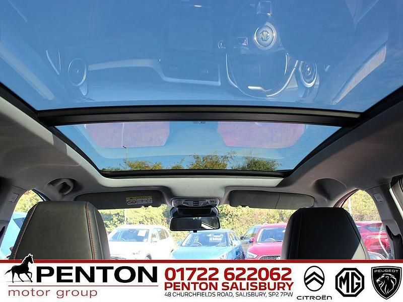 Used MG ZS Trophy 114 kW (156 HP) 2023 Red Sedan