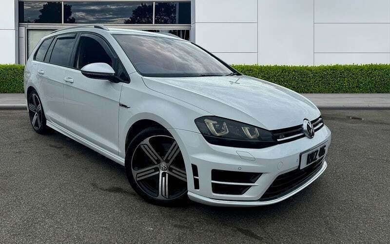 Used 2017 VW Golf VII R Estate | £16,999 (Fair price) - Image 1/4