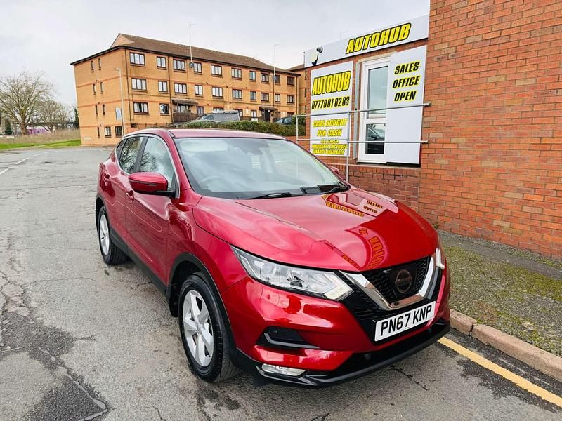 Used Nissan Qashqai Acenta 2017 Red SUV
