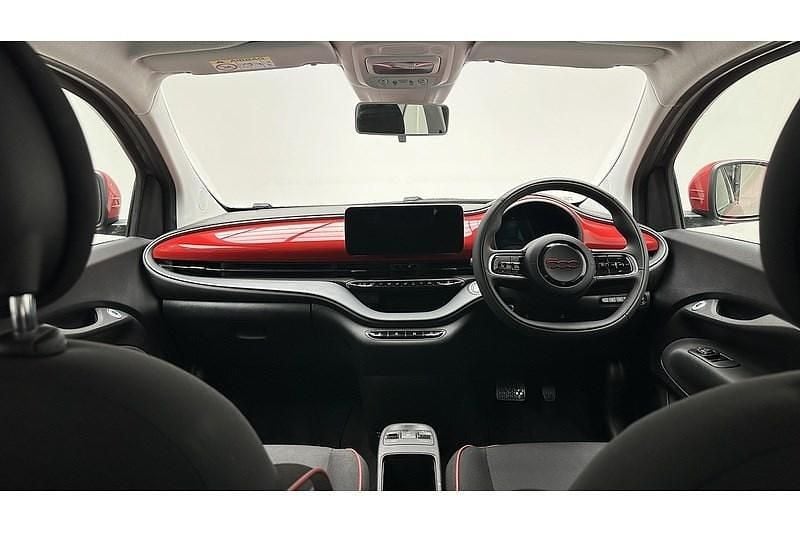 Used Fiat 500e Red 86 kW (118 HP) 2024 Grey Hatchback