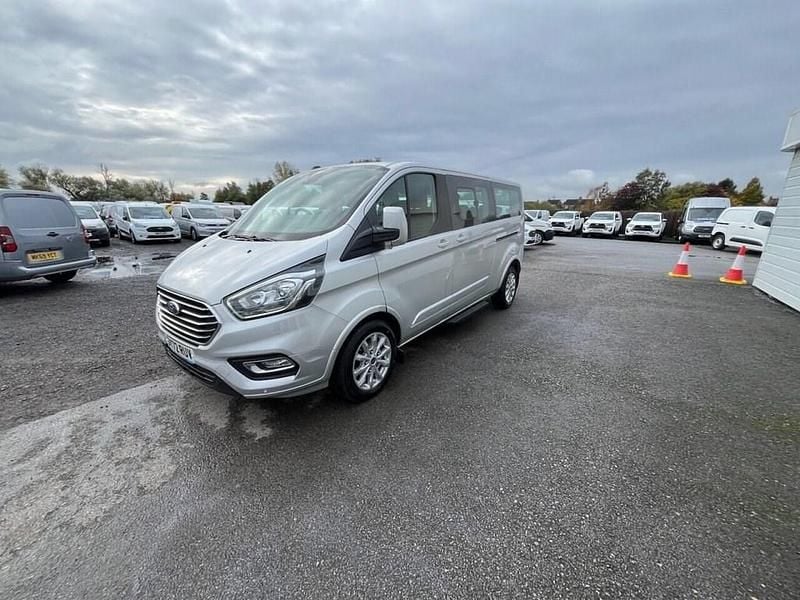 Used Ford Tourneo Custom Titanium 2022 Silver Van