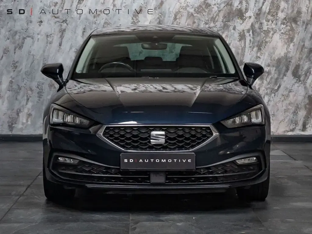 Used Seat Leon SE Dynamic 115 HP (84 kW) 2022 Blue Hatchback