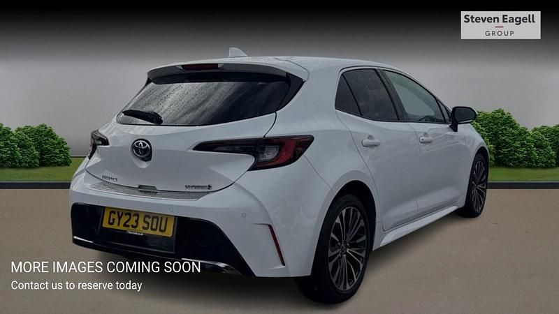 Used Toyota Corolla Design 2023 White Hatchback