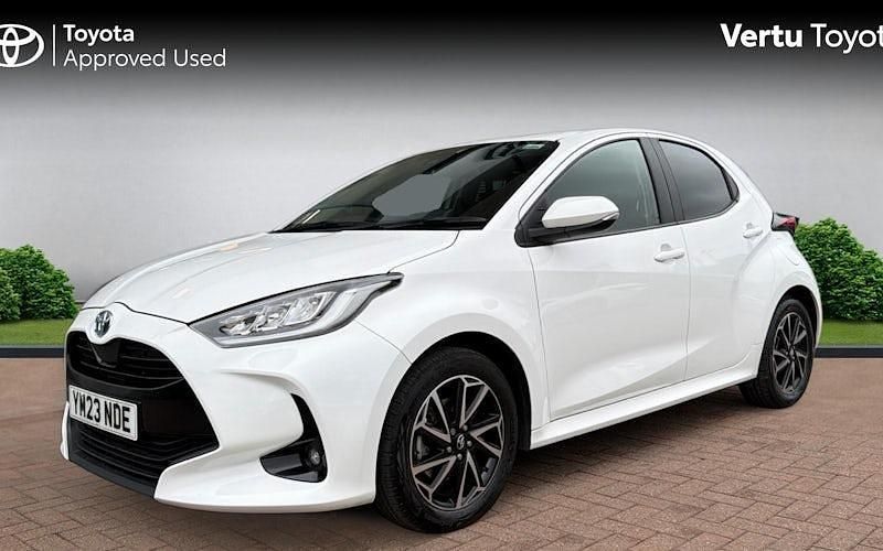 Used Toyota Yaris Hybrid Design 116 HP (85 kW) 2026 Hatchback