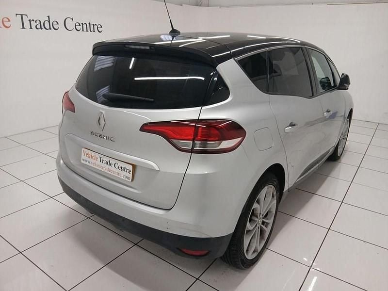Used Renault Scénic IV Iconic 120 HP (88 kW) 2019 Silver MPV