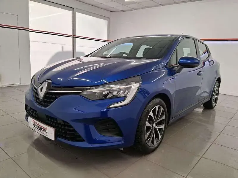 Used Renault Clio Iconic 90 HP (66 kW) 2022 Blue Hatchback