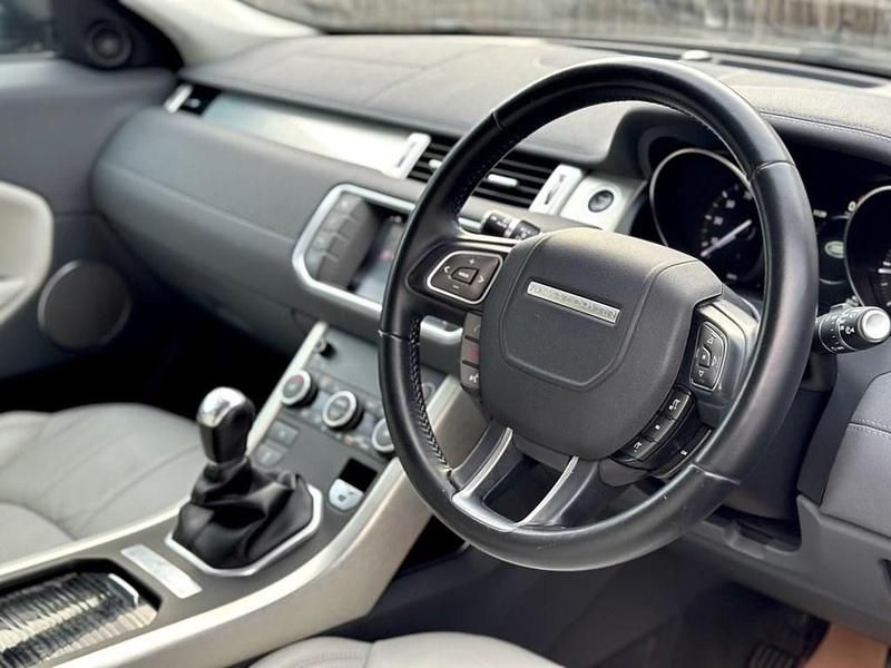 Used Land Rover Range Rover evoque SE 2017 Grey Estate