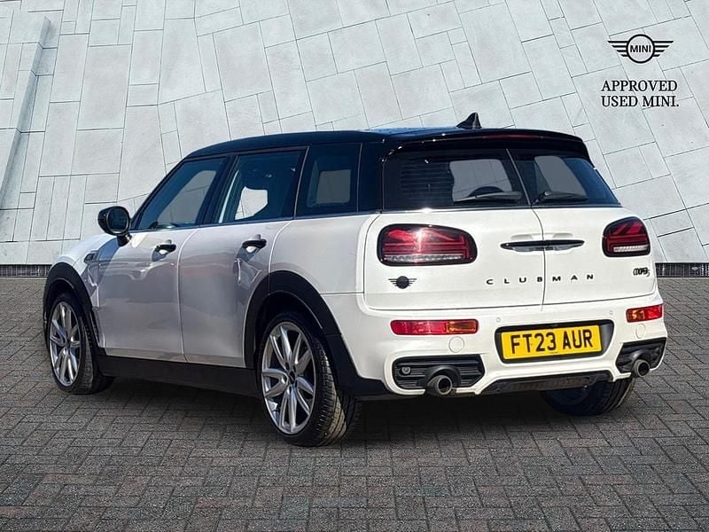 Used Mini Cooper S Clubman Sport 176 HP (129 kW) 2023 Nanuq white Estate