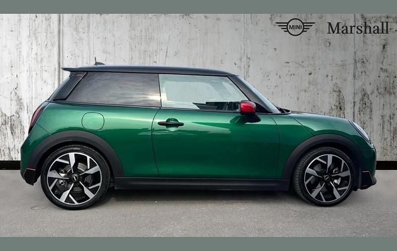 Used Mini Cooper Exclusive 150 kW (204 HP) 2026 British racing green iv Hatchback