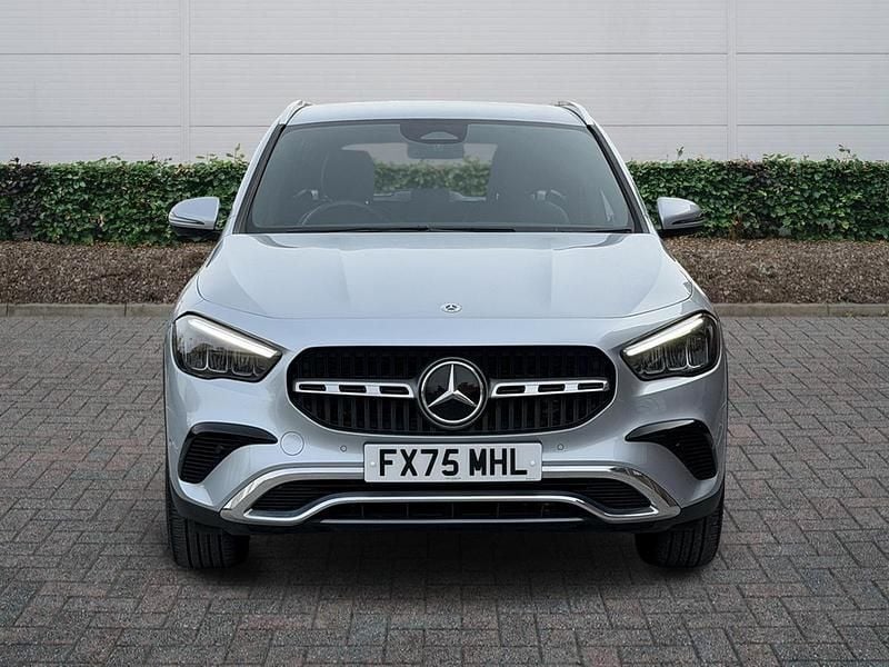 Used Mercedes GLA180 Sport Edition 136 HP (100 kW) 2025 Silver SUV