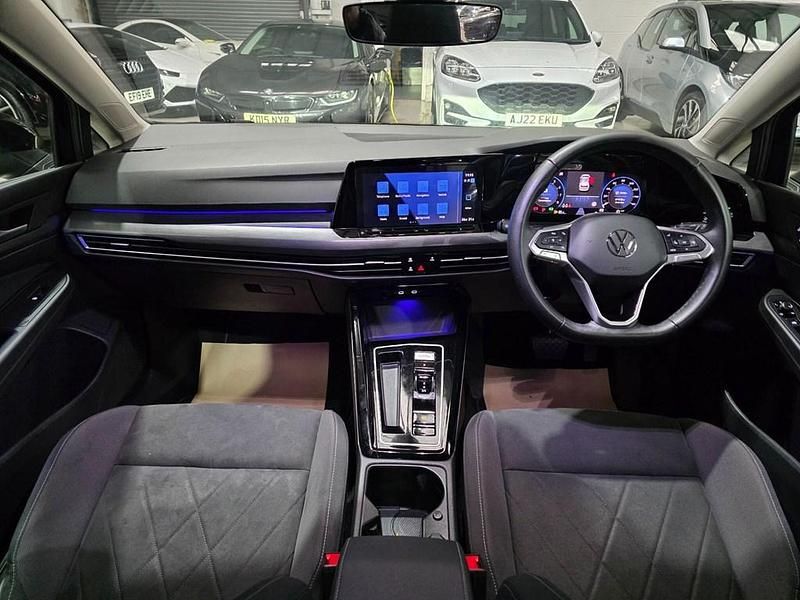 Second-hand VW Golf VIII Style 2023 Negru Hatchback