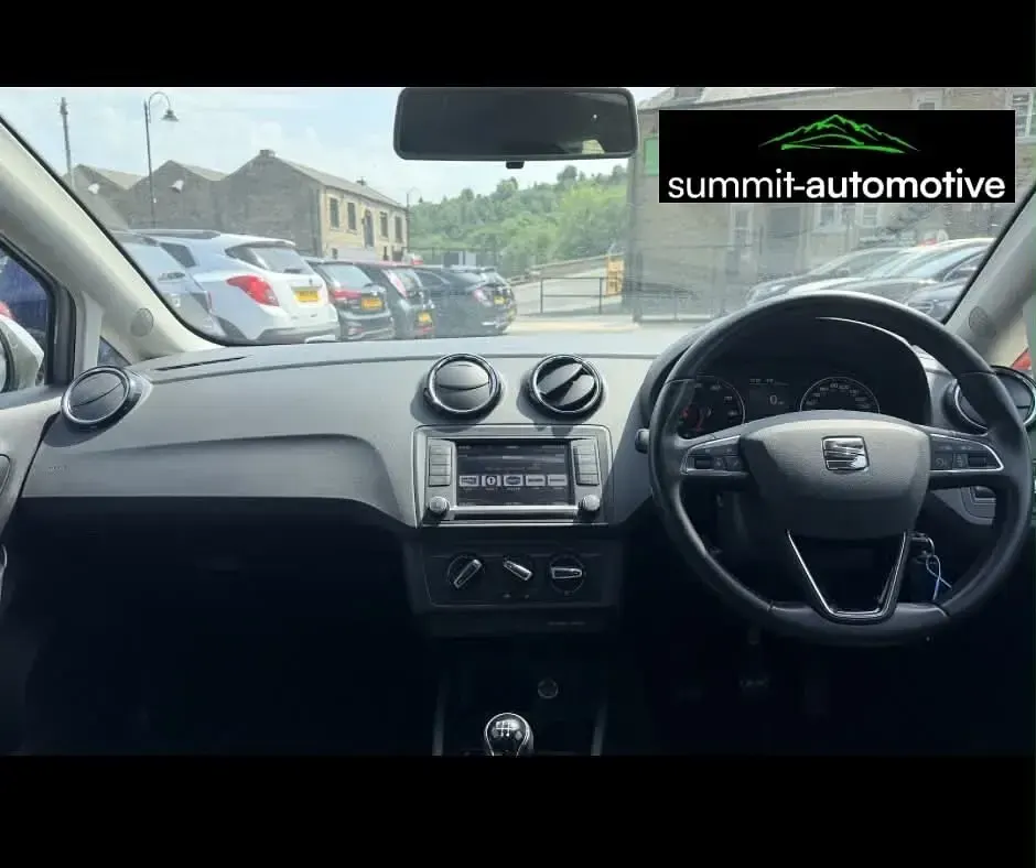 Used Seat Ibiza SE Technology 90 HP (66 kW) 2017 Silver Hatchback