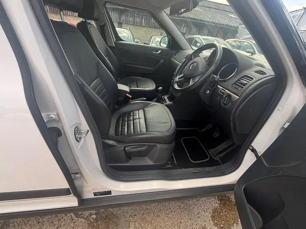 Used Skoda Yeti Elegance 2014 White SUV
