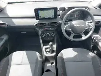 Used Dacia Jogger Extreme 109 HP (80 kW) 2024 White MPV