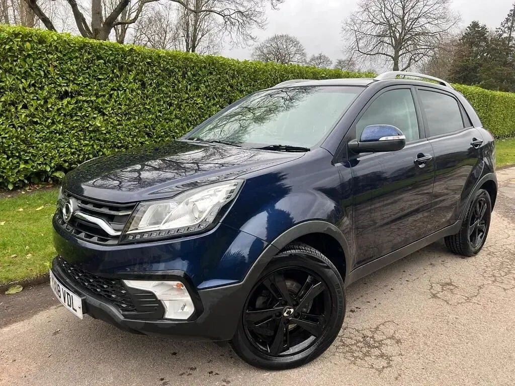 Used SsangYong Korando 178 HP (130 kW) 2018 Blue Estate