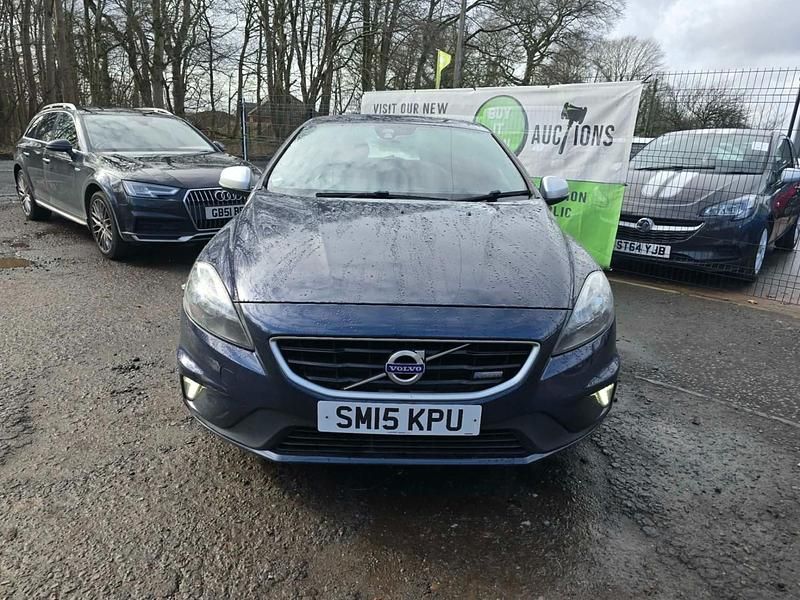 Usado Volvo V40 R-Design 115 HP (84 kW) 2015 Azul Citadino