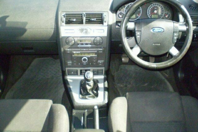 Używany Ford Mondeo 2005 Hatchback