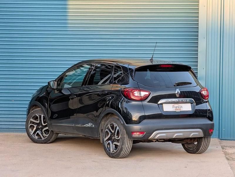 Used Renault Captur Version S 2018 Black SUV