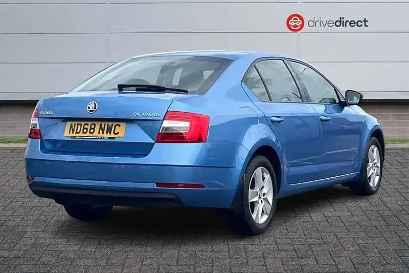 Used Skoda Octavia SE 116 HP (85 kW) 2018 Blue Hatchback
