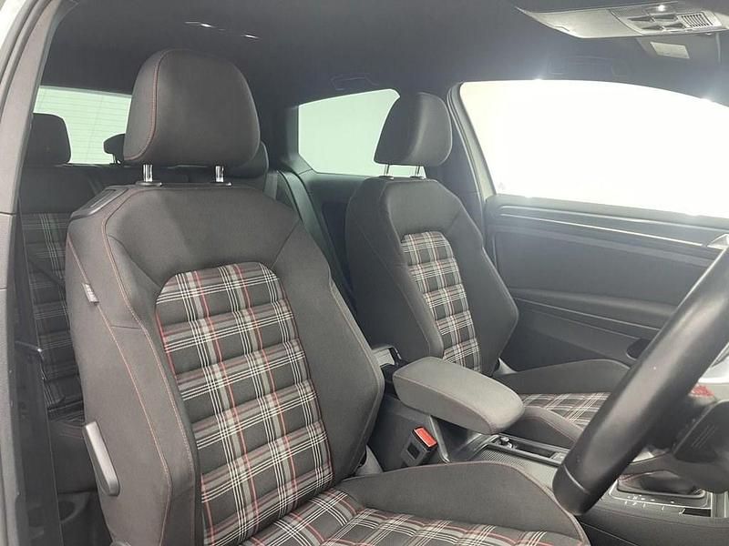 Used VW Golf VII GTI 245 HP (180 kW) 2019 White Hatchback