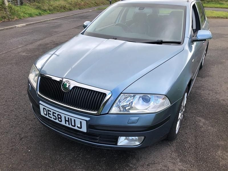Used Skoda Octavia 170 HP (125 kW) 2008 Grey Estate