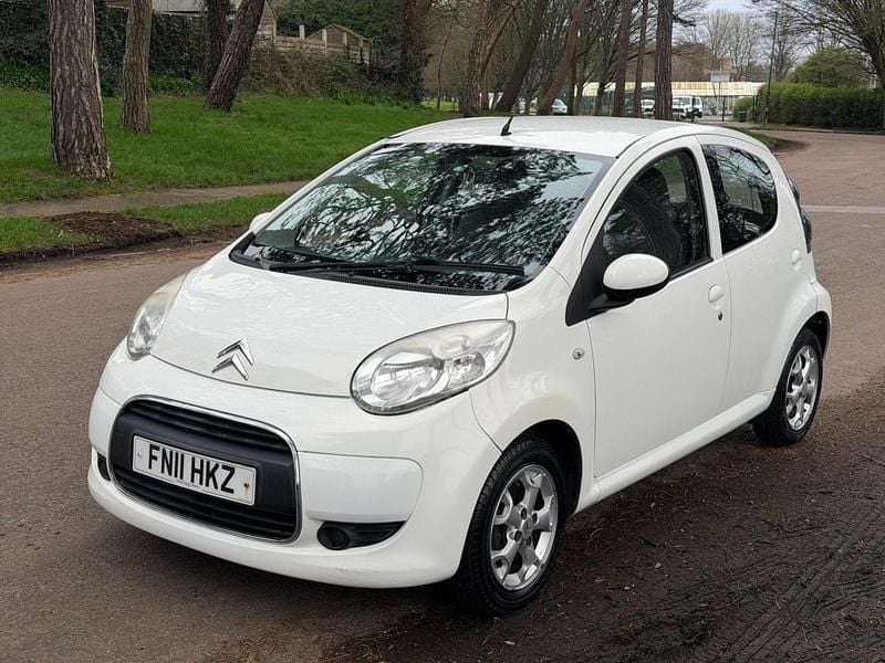 Used Citroën C1 VTR Sport 68 HP (50 kW) 2011 White Hatchback