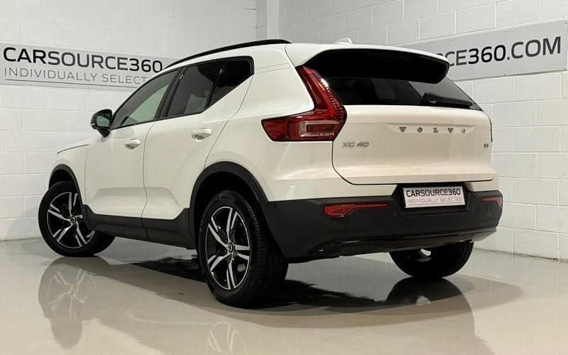 Used Volvo XC40 Plus 163 HP (119 kW) 2025 SUV