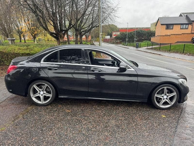 Second-hand Mercedes C220 AMG line 170 CP (125 kW) 2016 Negru Berlinǎ
