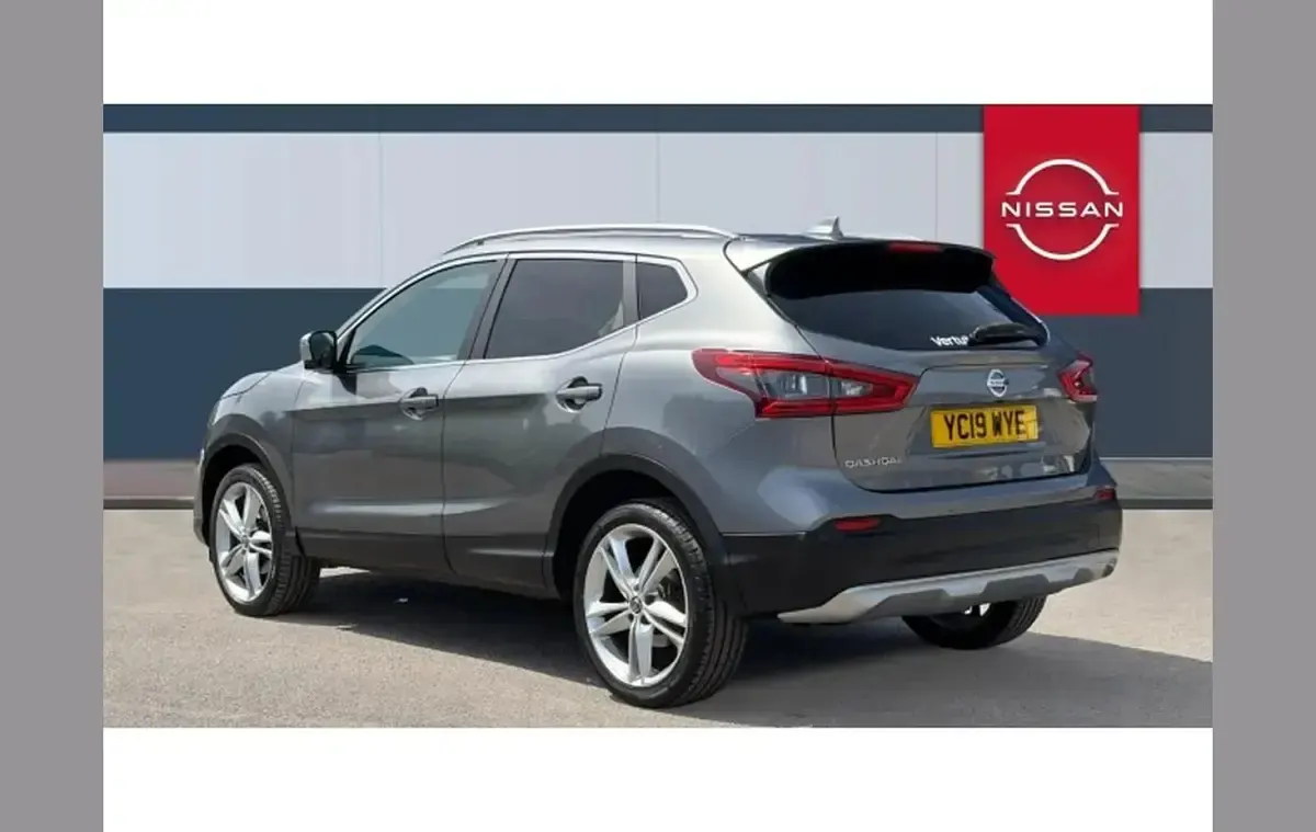 Used Nissan Qashqai N-Motion 138 HP (101 kW) 2019 Grey SUV
