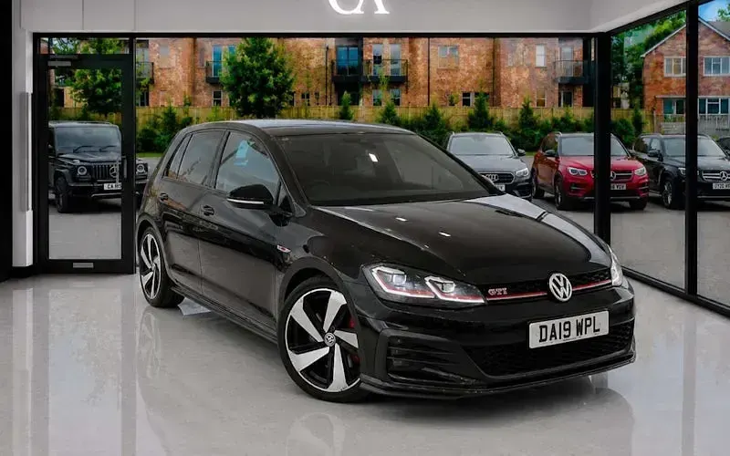 Used VW Golf VII GTI 245 HP (180 kW) 2019 Hatchback