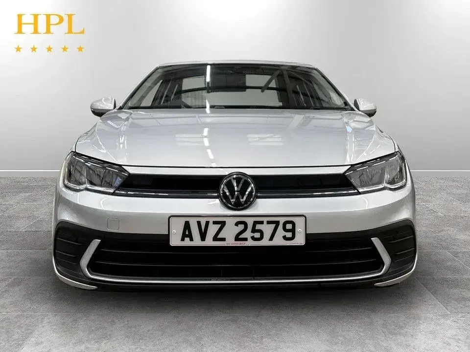 Usado VW Polo S 80 HP (58 kW) 2022 Prateado Citadino