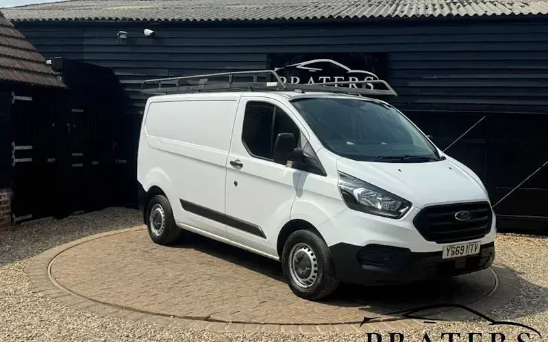 Used Ford Transit Custom 105 HP (77 kW) 2023 Van