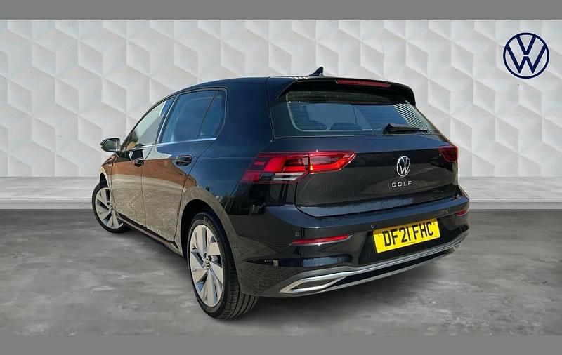 Used VW Golf VIII Style 128 HP (94 kW) 2021 Black Hatchback