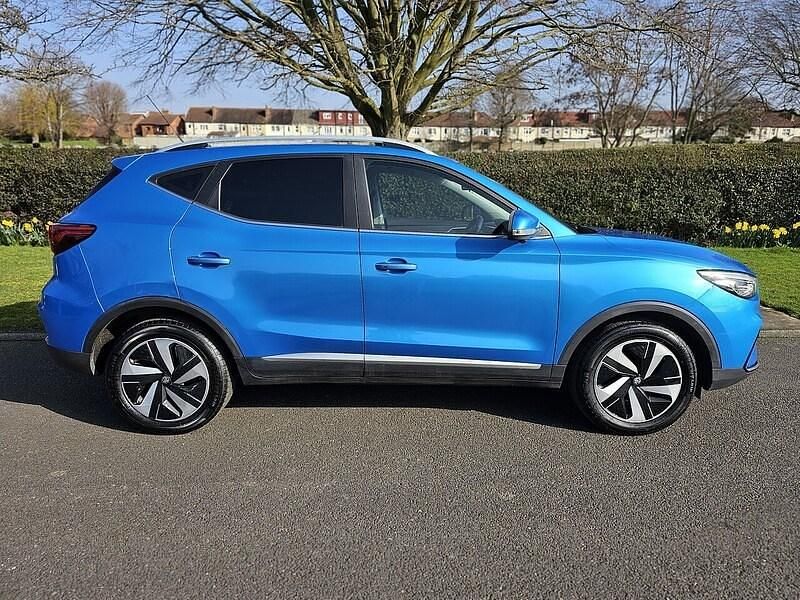 Used MG ZS Trophy 130 kW (177 HP) 2022 Blue SUV