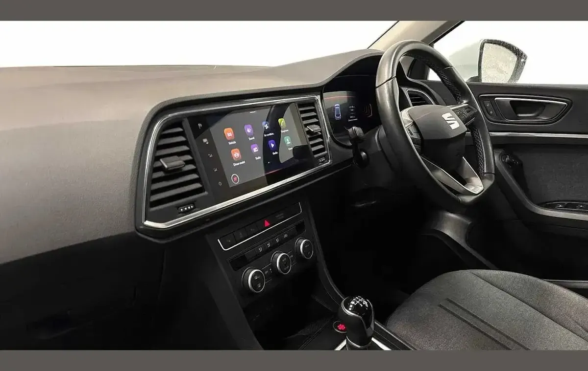 Used Seat Ateca SE Technology 108 HP (79 kW) 2023 White SUV