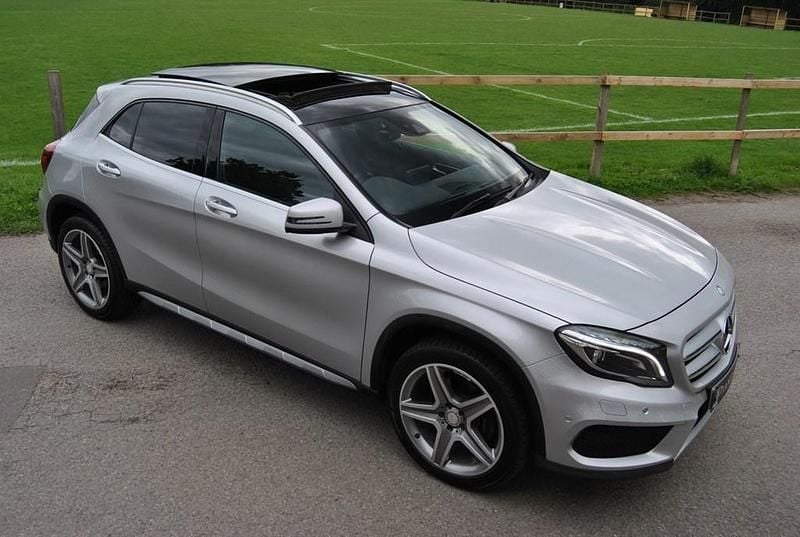 Silver Used 2016 Mercedes GLA250 AMG line SUV | £15,990 (Fair price) - Image 1/4