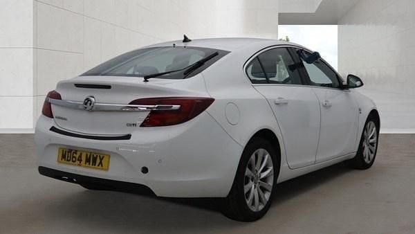 Used Vauxhall Insignia Elite 163 HP (119 kW) 2015 White Hatchback