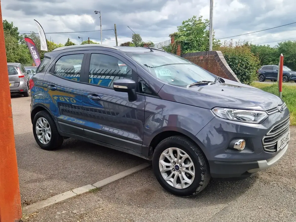 Used Ford Ecosport Zetec 125 HP (91 kW) 2015 Grey SUV