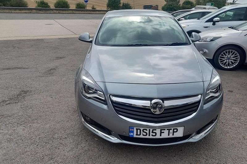 Silver Used 2015 Vauxhall Insignia Design Edition Hatchback | £3,395 (Good price) - Image 1/1